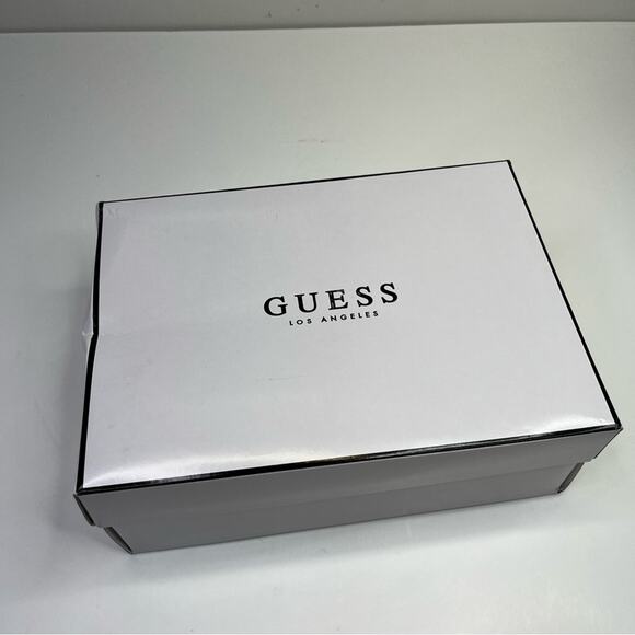 GUESS Miram Platform Lace-Up Court Casual sneakers white - 11 - Picture 12 of 13